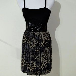 BLACK/BEIGE BABYDOLL DRESS BELT INCLUDED
